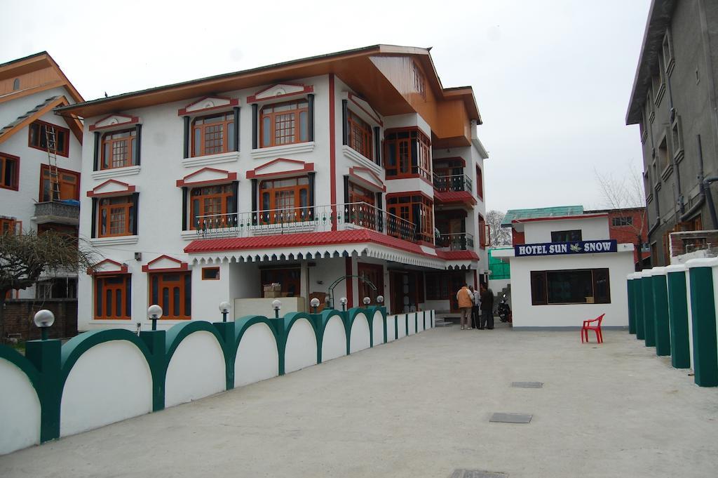 Hotel Grand City Srīnagar Extérieur photo
