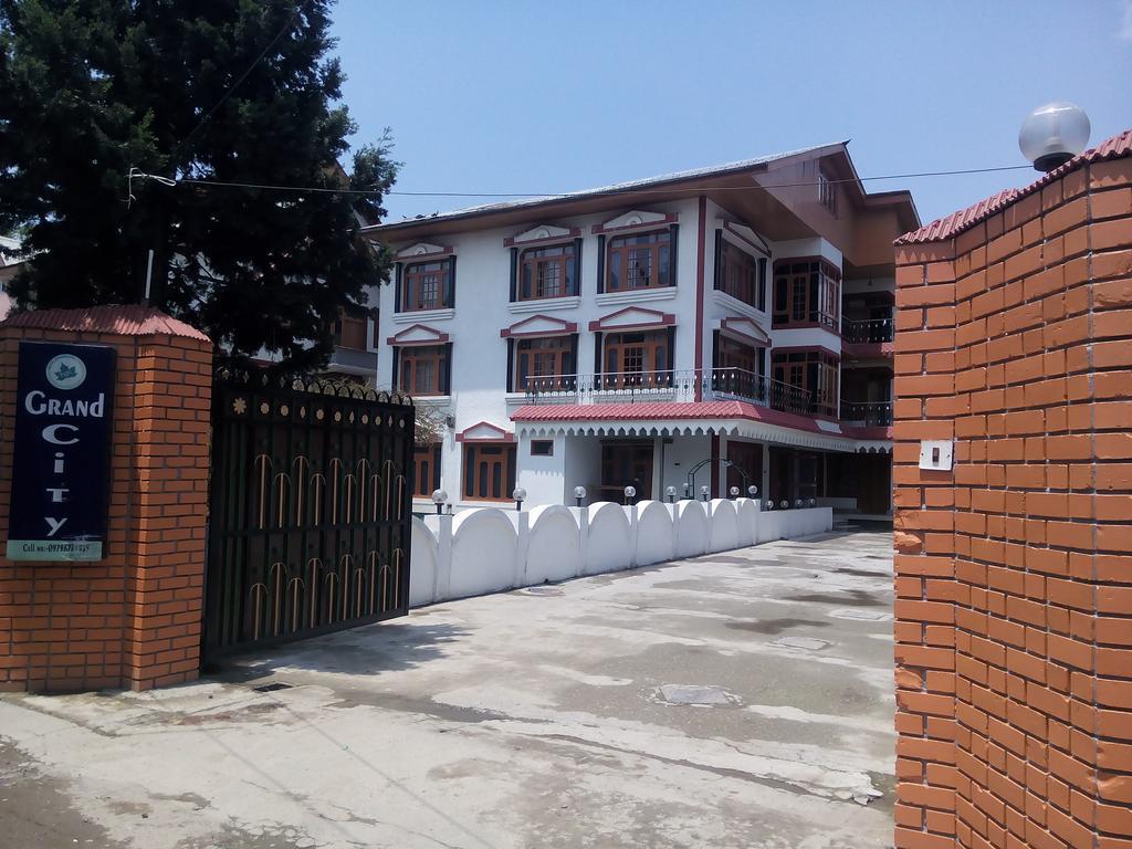 Hotel Grand City Srīnagar Extérieur photo